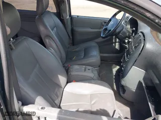 2007 Dodge Grand Caravan SXT with VIN 2D4GP44L37R356726, listed as a IAAI auction lot 41952742 with 143,950 mi miles. Bid and sale history available at carsss.com. Image 5.