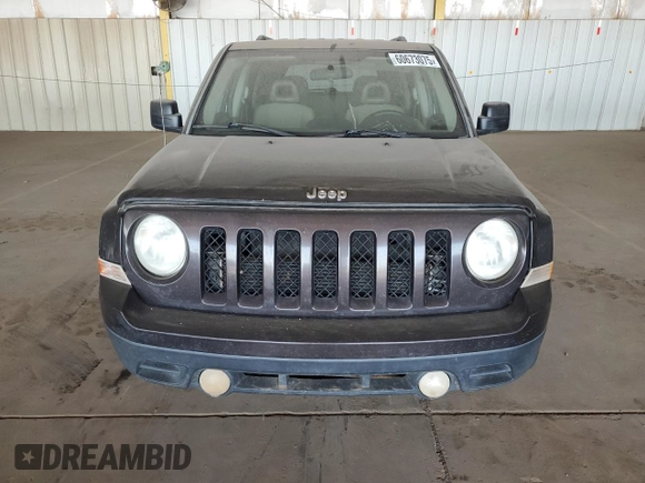 2014 Jeep Patriot Sport z VIN 1C4NJPBB4ED737308, wystawiony jako Copart lot #60673075 z przebiegiem 293 926 mil mil oraz Czysty tytuł • Clean title. Historia ofert i sprzedaży dostępna na DreamBid. Obrazek 5.