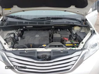 2016 Toyota Sienna XLE with VIN 5TDYK3DC2GS726677, listed as a IAAI auction lot 41609165 with 144,858 mi miles. Bid and sale history available at carsss.com. Image 10.