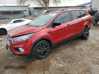 2019 Ford Escape SE z VIN 1FMCU9GD6KUB78775, wystawiony jako Copart lot #44847005 z przebiegiem 101 432 mil mil oraz Szkoda całkowita • Salvage title. Historia ofert i sprzedaży dostępna na DreamBid. Obrazek 1.
