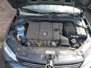 2013 Volkswagen Jetta Sedan SE with VIN 3VWDP7AJ5DM297182, listed as a IAAI auction lot 42031964 with 85,705 mi miles. Bid and sale history available at carsss.com. Image 10.