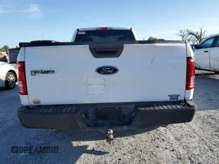 2016 Ford F-150 XL with VIN 1FTMF1C8XGKD03745, listed as a Copart auction lot 62145775 with 260,656 mi miles and Clean title. Bid and sale history available at DreamBid. Image 6.