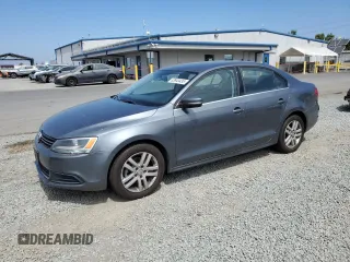 2014 Volkswagen Jetta SE with VIN 3VWD17AJ8EM285840, listed as a Copart auction lot 63943435 with 137,555 mi miles and Clean title. Bid and sale history available at DreamBid. Image 1.