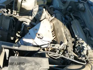 1995 Toyota Camry LE z VIN JT2SK12E2S0301107, wystawiony jako IAAI lot #42797146 z przebiegiem 229 418 mil mil oraz . Historia ofert i sprzedaży dostępna na DreamBid. Obrazek 12.