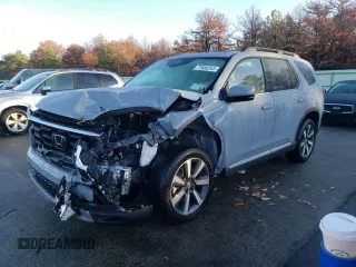 2024 Honda Pilot Touring with VIN 5FNYG1H72RB006807, listed as a Copart auction lot 77688243 with 1,331 mi miles and Salvage Title. Bid and sale history available at carsss.com. Image 1.