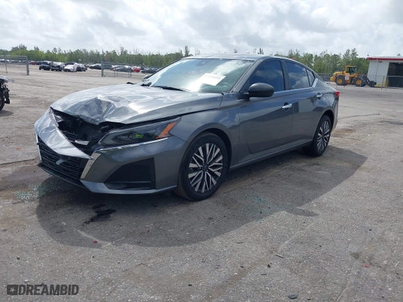 2024 Nissan Altima 2.5 SV with VIN 1N4BL4DV5RN400297, listed as a IAAI auction lot 41959555 with 22,924 mi miles. Bid and sale history available at carsss.com. Image 17.