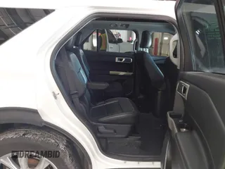 2023 Ford Explorer XLT with VIN 1FMSK8DH2PGB30764, listed as a IAAI auction lot 41608272 with 33,952 mi miles. Bid and sale history available at carsss.com. Image 8.