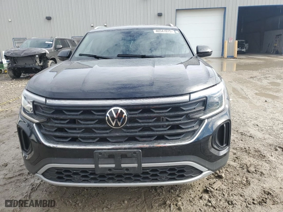 2024 Volkswagen Atlas Cross Sport 2.0T SE with VIN 1V2LE2CAXRC206497, listed as a Copart auction lot 46541015 with 16,284 mi miles and Salvage Title. Bid and sale history available at carsss.com. Image 5.