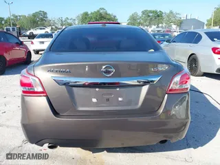 2013 Nissan Altima 3.5 SL with VIN 1N4BL3APXDN433871, listed as a IAAI auction lot 42039383 with 161,200 mi miles. Bid and sale history available at carsss.com. Image 16.