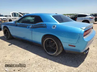 2010 Dodge Challenger R/T Classic z VIN 2B3CJ5DT3AH130736, wystawiony jako Copart lot #53947775 z przebiegiem 113 884 mil mil oraz Szkoda całkowita • Salvage title. Historia ofert i sprzedaży dostępna na DreamBid. Obrazek 2.