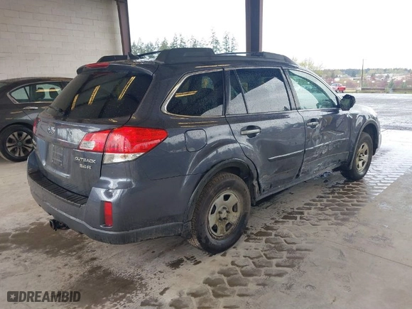 2014 Subaru Outback 3.6R Limited with VIN 4S4BRDPCXE2283410, listed as a IAAI auction lot 41959674 with 197,524 mi miles. Bid and sale history available at carsss.com. Image 4.