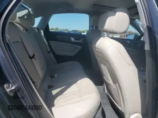 2019 Audi A6 Prestige z VIN WAUM2AF26KN074195, wystawiony jako Copart lot #49867535 z przebiegiem 56 898 mil mil oraz Szkoda całkowita • Salvage title. Historia ofert i sprzedaży dostępna na DreamBid. Obrazek 10.