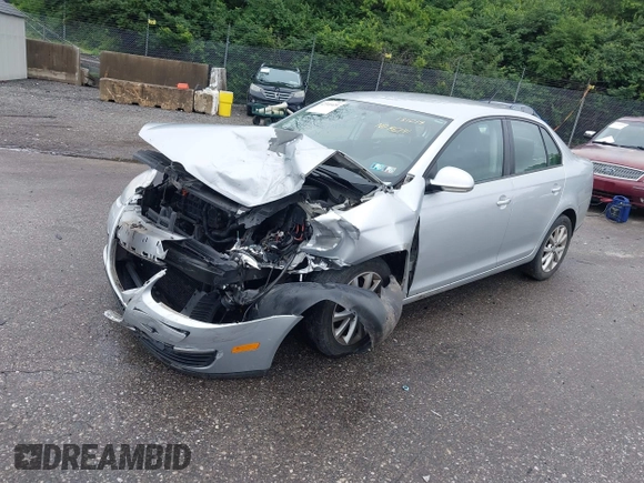 2010 Volkswagen Jetta Limited Edition with VIN 3VWAZ7AJ8AM131019, listed as a IAAI auction lot 42340420 with 263,840 mi miles and . Bid and sale history available at DreamBid. Image 2.