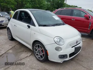 2012 FIAT 500 Sport z VIN 3C3CFFBR2CT370713, wystawiony jako IAAI lot #42127048 z przebiegiem 139 047 mil mil oraz . Historia ofert i sprzedaży dostępna na DreamBid. Obrazek 1.