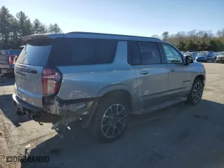 2024 Chevrolet Suburban RST with VIN 1GNSKEKDXRR161567, listed as a Copart auction lot 43260455 with 15,343 mi miles and Salvage Title. Bid and sale history available at carsss.com. Image 3.