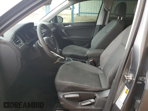 2018 Volkswagen Tiguan S with VIN 3VV1B7AXXJM054778, listed as a Copart auction lot 61294795 with 87,330 mi miles and Salvage title. Bid and sale history available at DreamBid. Image 7.