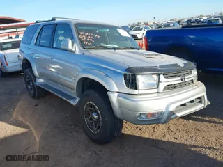 2001 Toyota 4Runner SR5 with VIN JT3HN86R110359310, listed as a IAAI auction lot 41565951 with 271,391 mi miles. Bid and sale history available at carsss.com. Image 1.