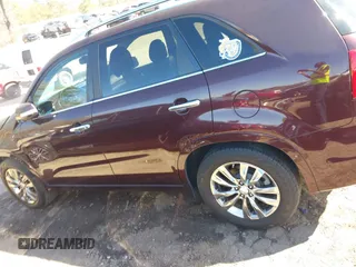 2013 Kia Sorento SX with VIN 5XYKW4A28DG356596, listed as a IAAI auction lot 41815249 with 160,969 mi miles. Bid and sale history available at carsss.com. Image 14.