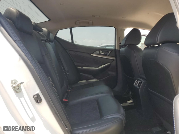 2017 Nissan Maxima SR with VIN 1N4AA6AP9HC435423, listed as a Copart auction lot 51864575 with 0 mi miles and Salvage Title. Bid and sale history available at carsss.com. Image 10.