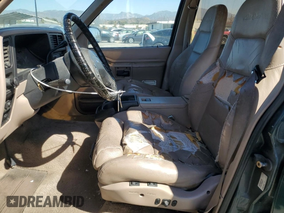 1992 Ford Explorer Eddie Bauer z VIN 1FMDU32X0NUC04374, wystawiony jako Copart lot #77261844 z przebiegiem 52 709 mil mil oraz Czysty tytuł • Clean title. Historia ofert i sprzedaży dostępna na DreamBid. Obrazek 7.