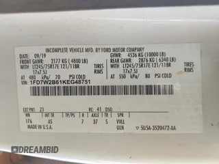 2019 Ford F-250 XL с VIN 1FD7W2B61KEG48751, выставлен на аукционе IAAI как лот 42595513 с пробегом Не указан миль и . История ставок и продаж доступна на DreamBid. Изображение 9.