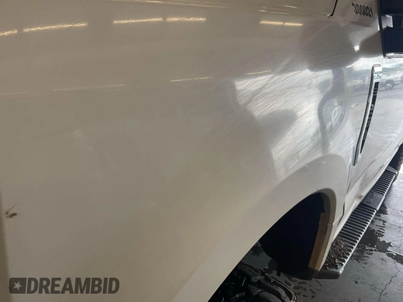 2019 Ford F-250 XL z VIN 1FT7X2B64KEC60947, wystawiony jako IAAI lot #42674456 z przebiegiem 117 379 mil mil oraz . Historia ofert i sprzedaży dostępna na DreamBid. Obrazek 18.