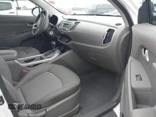 2015 Kia Sportage LX with VIN KNDPB3AC4F7741528, listed as a IAAI auction lot 41803355 with 60,139 mi miles and . Bid and sale history available at carsss.com. Image 5.