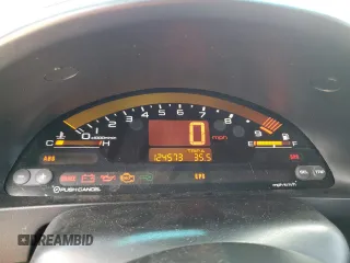 2000 Honda S2000 z VIN JHMAP114XYT000619, wystawiony jako Copart lot #64161254 z przebiegiem 124 573 mil mil oraz Szkody całkowita. Historia ofert i sprzedaży dostępna na DreamBid. Obrazek 9.