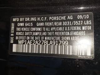 2011 Porsche Cayenne S Hybrid with VIN WP1AE2A27BLA91799, listed as a IAAI auction lot 42035613 with 131,480 mi miles. Bid and sale history available at carsss.com. Image 9.