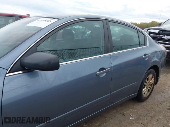 2012 Nissan Altima 2.5 with VIN 1N4AL2AP2CN493678, listed as a IAAI auction lot 42105581 with 147,956 mi miles and . Bid and sale history available at carsss.com. Image 14.