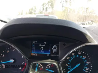 2016 Ford Escape SE with VIN 1FMCU0G7XGUA08559, listed as a IAAI auction lot 41795275 with 98,354 mi miles. Bid and sale history available at carsss.com. Image 7.