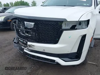 2024 Cadillac Escalade 4WD Sport Platinum with VIN 1GYS4GKL2RR140583, listed as a IAAI auction lot 42497577 with 9,887 mi miles and . Bid and sale history available at DreamBid. Image 17.