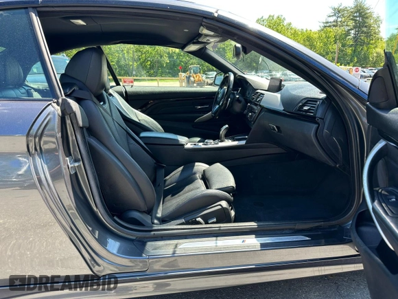2016 BMW 4 Series 428i xDrive with VIN WBA3T1C52GP822654, listed as a Copart auction lot 58733805 with 113,610 mi miles and Clean title. Bid and sale history available at DreamBid. Image 9.