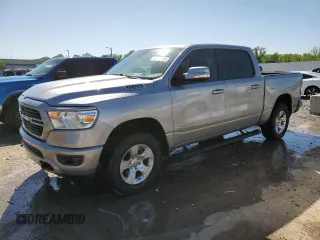 2021 Ram 1500 Big Horn z VIN 1C6SRFFT4MN773248, wystawiony jako Copart lot #55961595 z przebiegiem 64 843 mil mil oraz Szkoda całkowita • Salvage title. Historia ofert i sprzedaży dostępna na DreamBid. Obrazek 1.