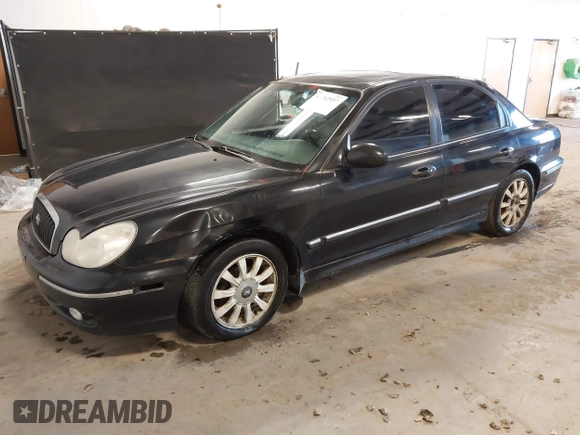 2003 Hyundai Sonata GLS with VIN KMHWF35H33A782779, listed as a IAAI auction lot 41702937 with 285,264 mi miles. Bid and sale history available at carsss.com. Image 18.