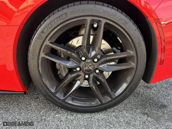 2016 Chevrolet Corvette Stingray Z51 1LT with VIN 1G1YH2D71G5126033, listed as a IAAI auction lot 41469259 with NaN miles. Bid and sale history available at carsss.com. Image 16.