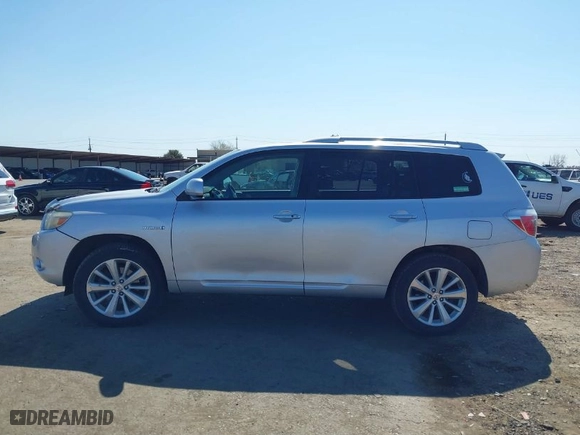 2008 Toyota Highlander Hybrid Limited with VIN JTEEW44AX82007693, listed as a IAAI auction lot 41765472 with 273,190 mi miles. Bid and sale history available at carsss.com. Image 14.