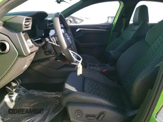 2024 Audi RS 3 z VIN WUAG4DGY8RA911239, wystawiony jako Copart lot #42005625 z przebiegiem 11 196 mil mil oraz Szkoda całkowita • Salvage title. Historia ofert i sprzedaży dostępna na DreamBid. Obrazek 7.