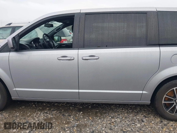 2018 Dodge Grand Caravan SE Plus with VIN 2C4RDGBG0JR202679, listed as a IAAI auction lot 40861837 with 133,046 mi miles and . Bid and sale history available at DreamBid. Image 14.