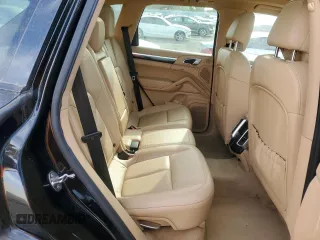 2013 Porsche Cayenne S Hybrid z VIN WP1AE2A21DLA14185, wystawiony jako Copart lot #81671674 z przebiegiem 118 890 mil mil oraz Czysty tytuł • Clean title. Historia ofert i sprzedaży dostępna na DreamBid. Obrazek 11.