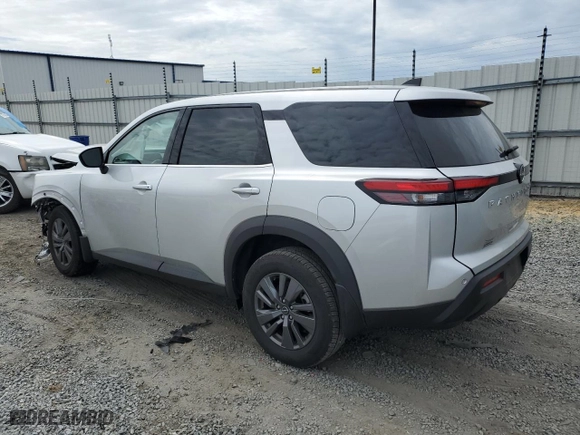 2024 Nissan Pathfinder S with VIN 5N1DR3AA2RC229397, listed as a Copart auction lot 70648084 with 6,037 mi miles and Salvage Title. Bid and sale history available at carsss.com. Image 2.