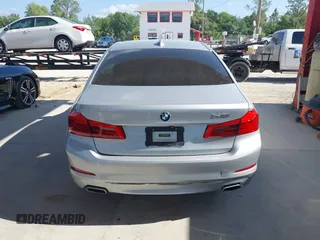 2019 BMW 5 Series 540i z VIN WBAJE5C56KWE66414, wystawiony jako IAAI lot #42200421 z przebiegiem 30 938 mil mil oraz . Historia ofert i sprzedaży dostępna na DreamBid. Obrazek 17.