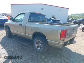 2002 Dodge 1500 z VIN 1D7HA16K42J261553, wystawiony jako IAAI lot #42435682 z przebiegiem 206 805 mil mil oraz . Historia ofert i sprzedaży dostępna na DreamBid. Obrazek 3.