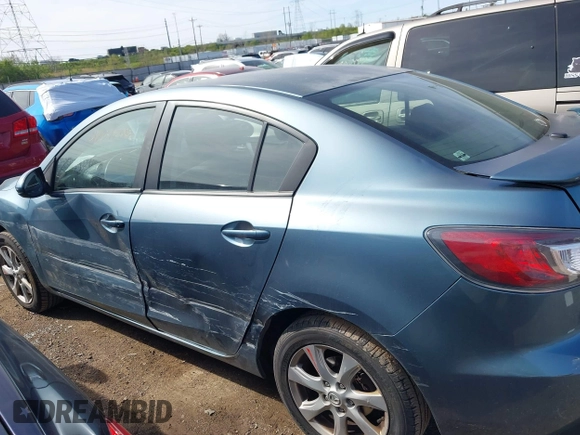 2010 Mazda 3 i Touring with VIN JM1BL1SG3A1260310, listed as a IAAI auction lot 42046200 with 193,646 mi miles and . Bid and sale history available at carsss.com. Image 14.