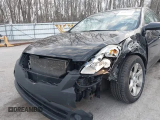 2008 Nissan Altima 2.5 SL with VIN 1N4AL21E78N559759, listed as a IAAI auction lot 41822280 with 175,100 mi miles. Bid and sale history available at carsss.com. Image 6.