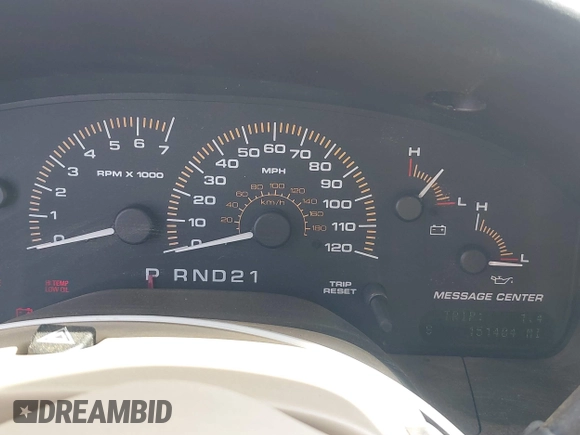 2003 Ford Expedition Eddie Bauer with VIN 1FMFU17LX3LB39801, listed as a IAAI auction lot 42021114 with 151,404 mi miles. Bid and sale history available at carsss.com. Image 7.