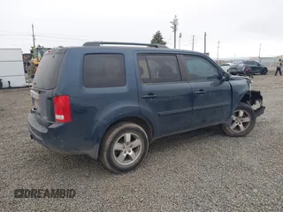 2011 Honda Pilot EX with VIN 5FNYF4H41BB004997, listed as a IAAI auction lot 40505560 with 141,487 mi miles. Bid and sale history available at carsss.com. Image 4.