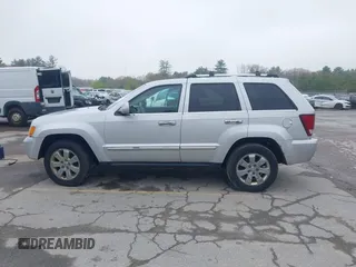 2010 Jeep Grand Cherokee Limited with VIN 1J4RR5GT5AC137889, listed as a IAAI auction lot 42182066 with 173,820 mi miles and . Bid and sale history available at DreamBid. Image 14.