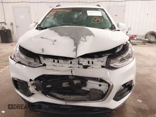 2022 Chevrolet Trax LT with VIN KL7CJPSMXNB535980, listed as a IAAI auction lot 41301578 with 35,103 mi miles. Bid and sale history available at carsss.com. Image 12.