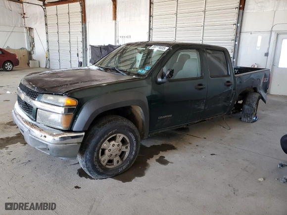 2005 Chevrolet Colorado 1SF LS Z71 with VIN 1GCDT136658124524, listed as a Copart auction lot 89008035 with 247,984 mi miles and Salvage Title. Bid and sale history available at carsss.com. Image 1.